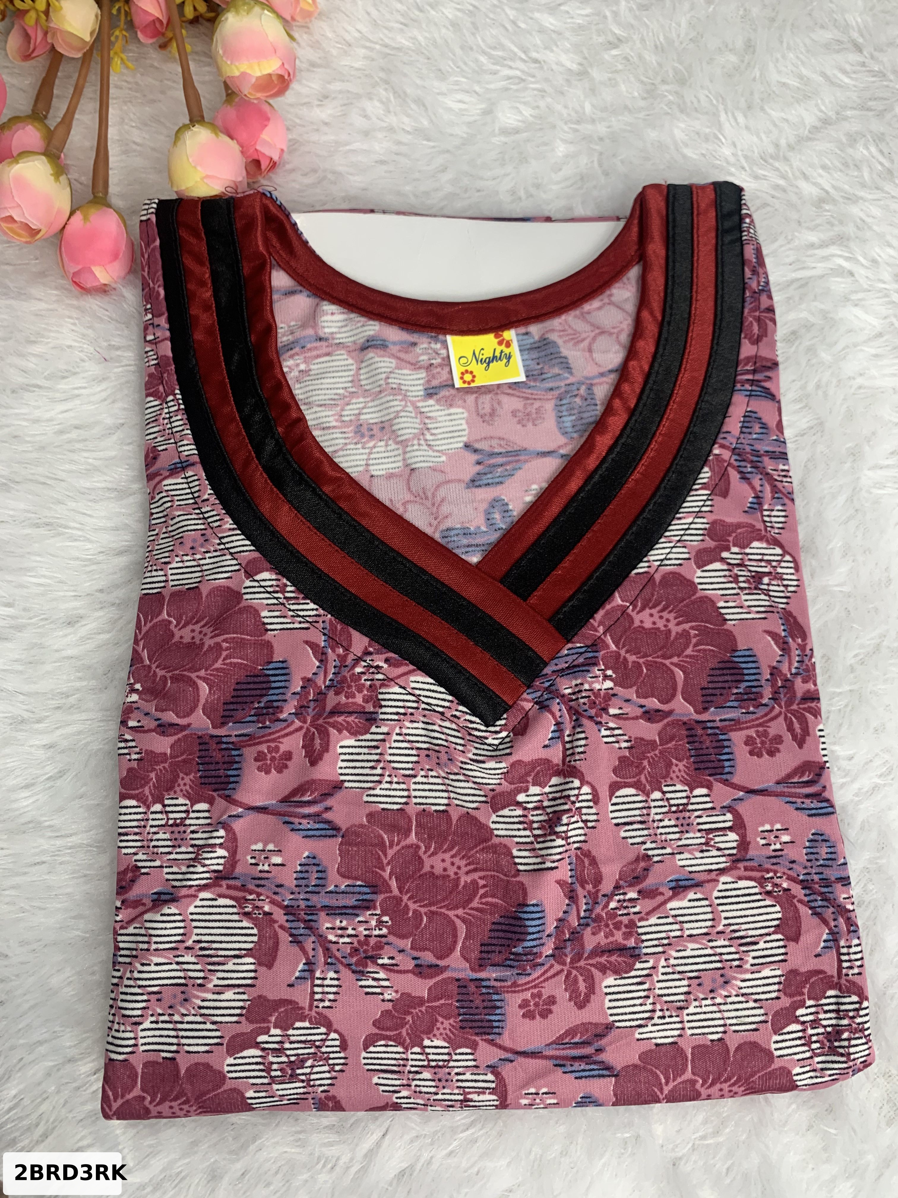 Malai Sareena Fancy Neck Nighty