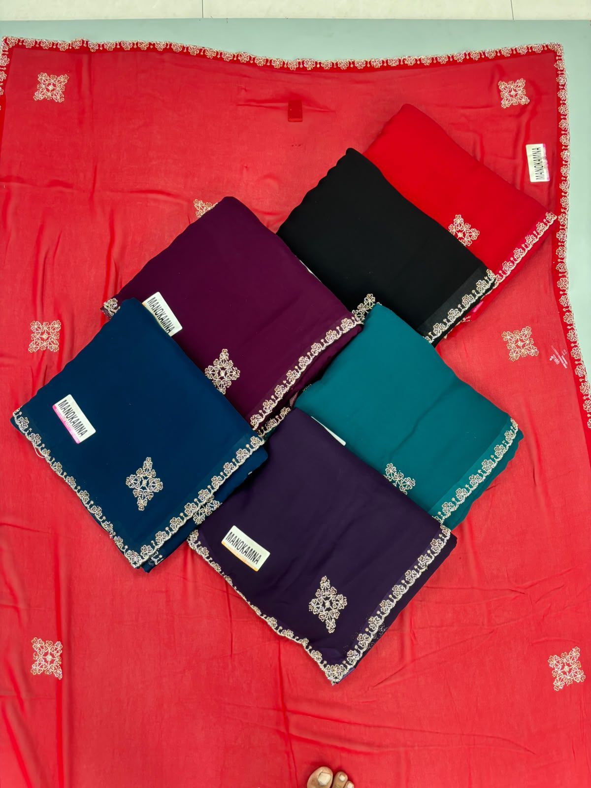Manokamna Saree