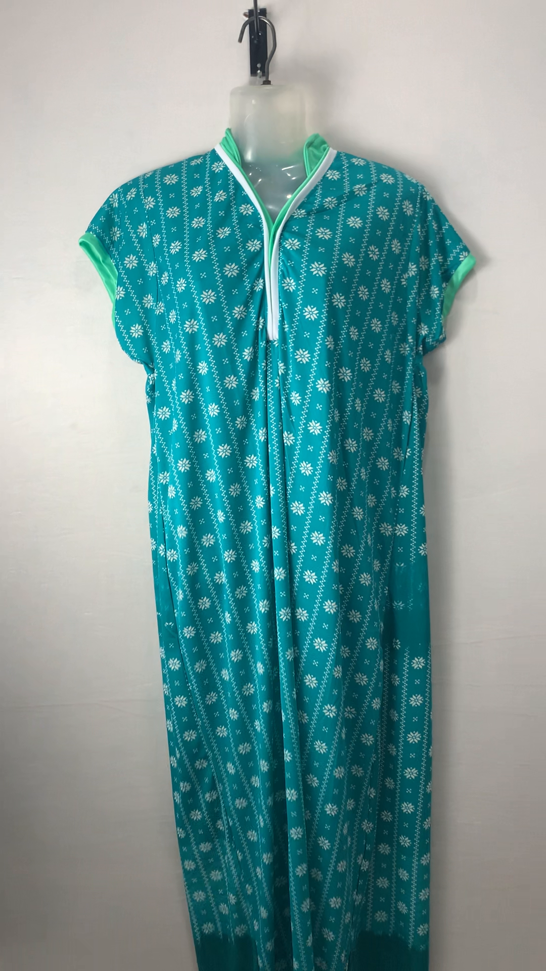 CLOTH SAREE COLLAR NECK NIGHTY
