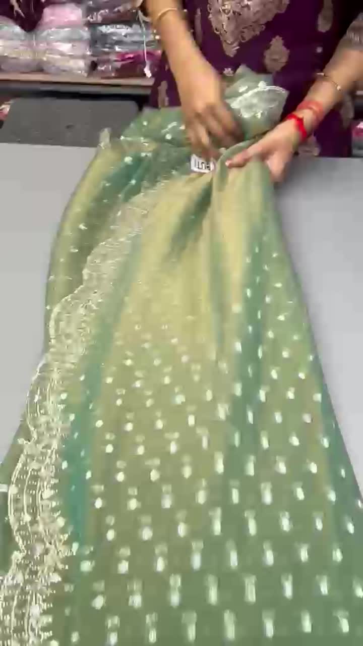 Star Butti Saree