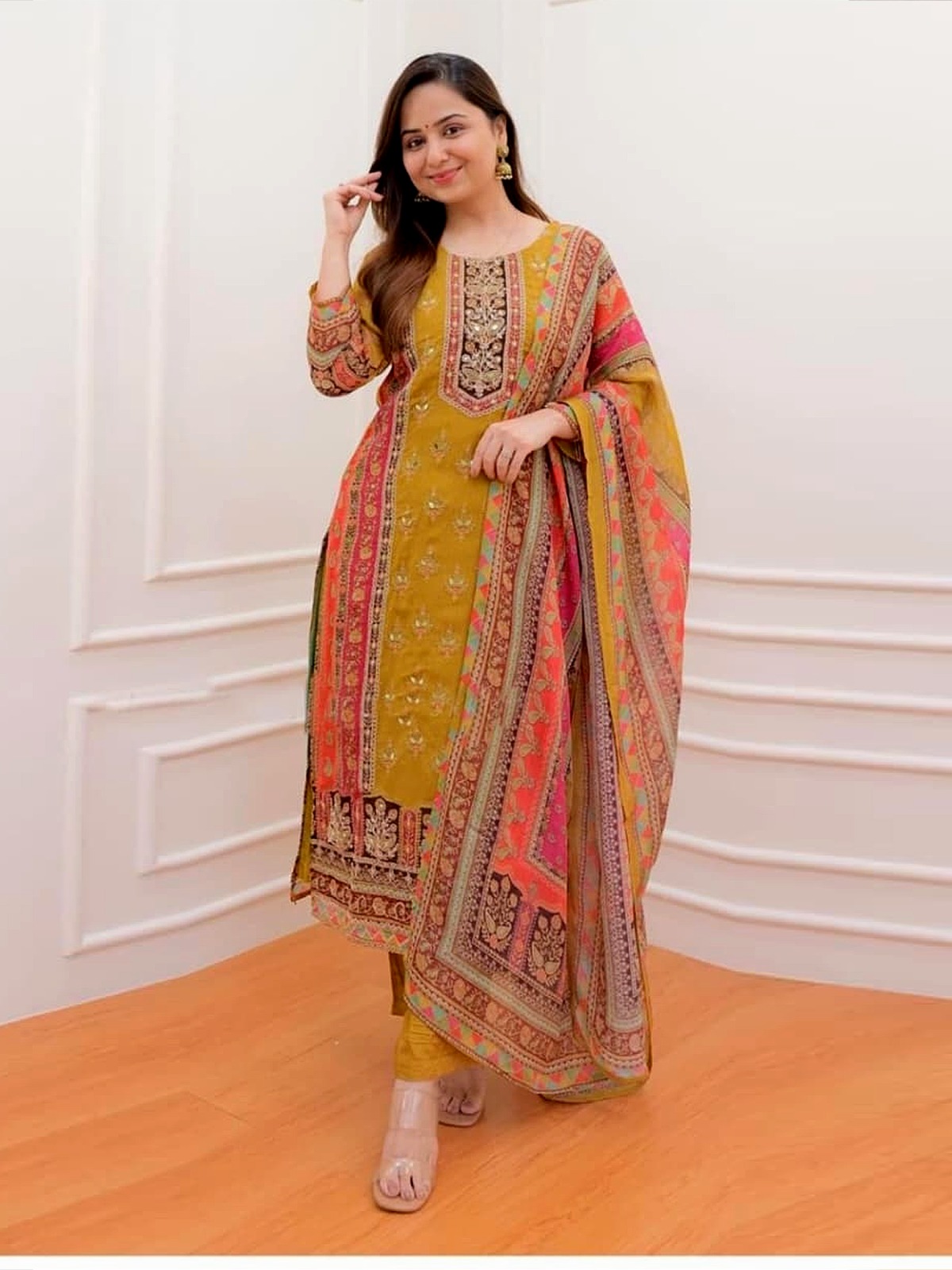 Pakistani 3 Pieces