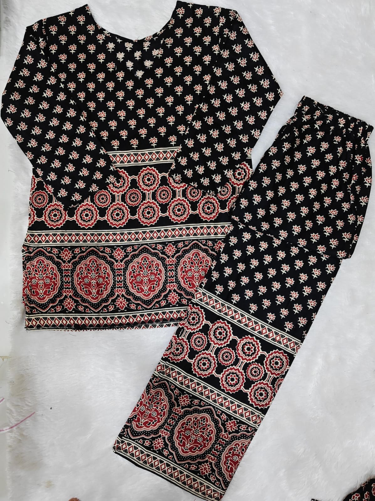 Rakhi Spacial Ajrak Print Cod Set