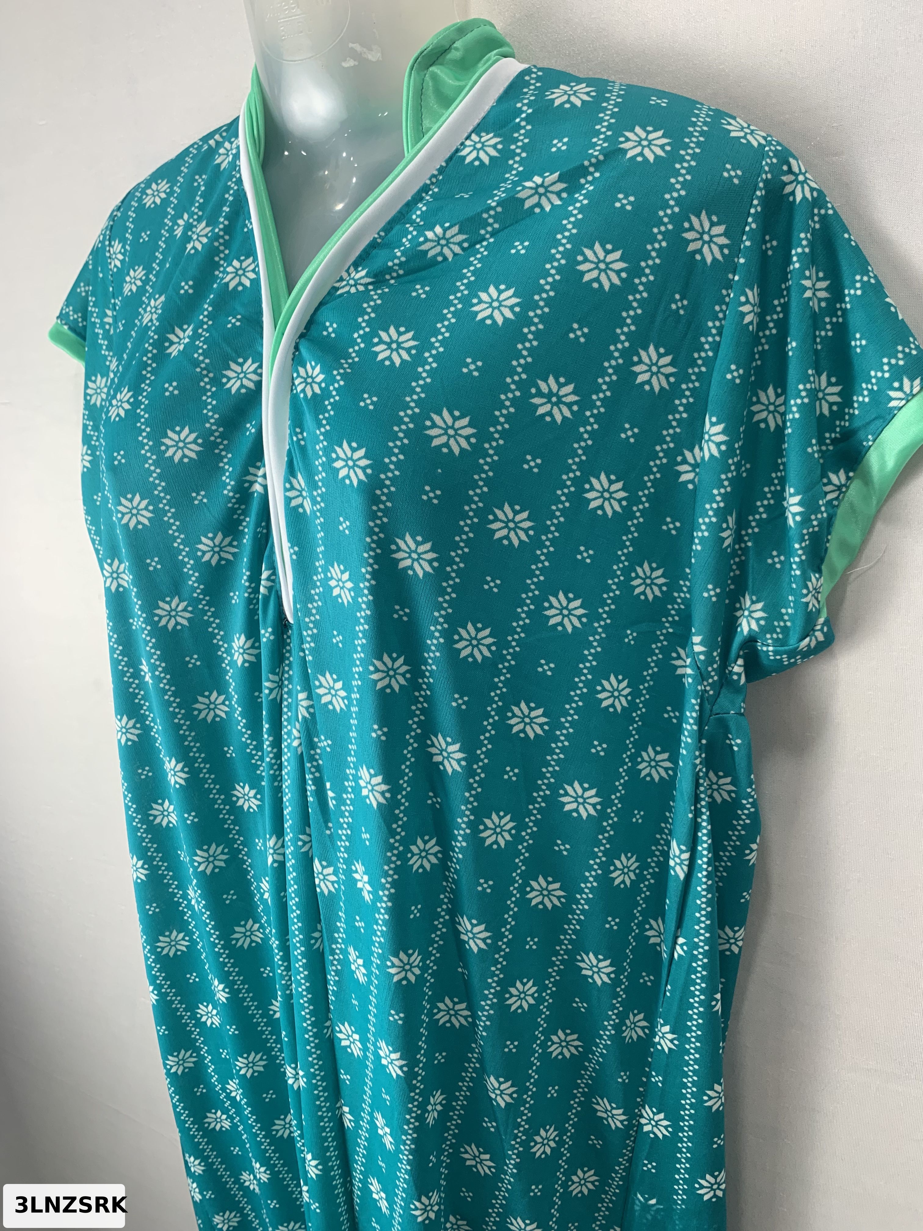 CLOTH SAREE COLLAR NECK NIGHTY