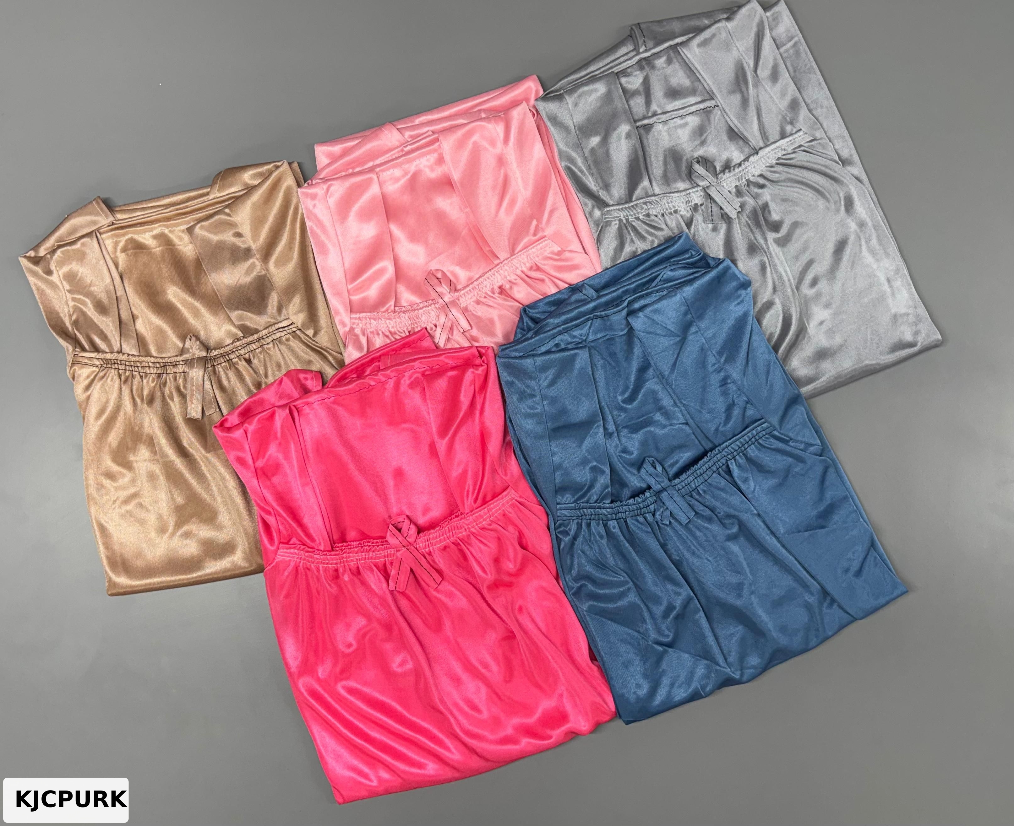 Sareena Plain Elastic Nighty