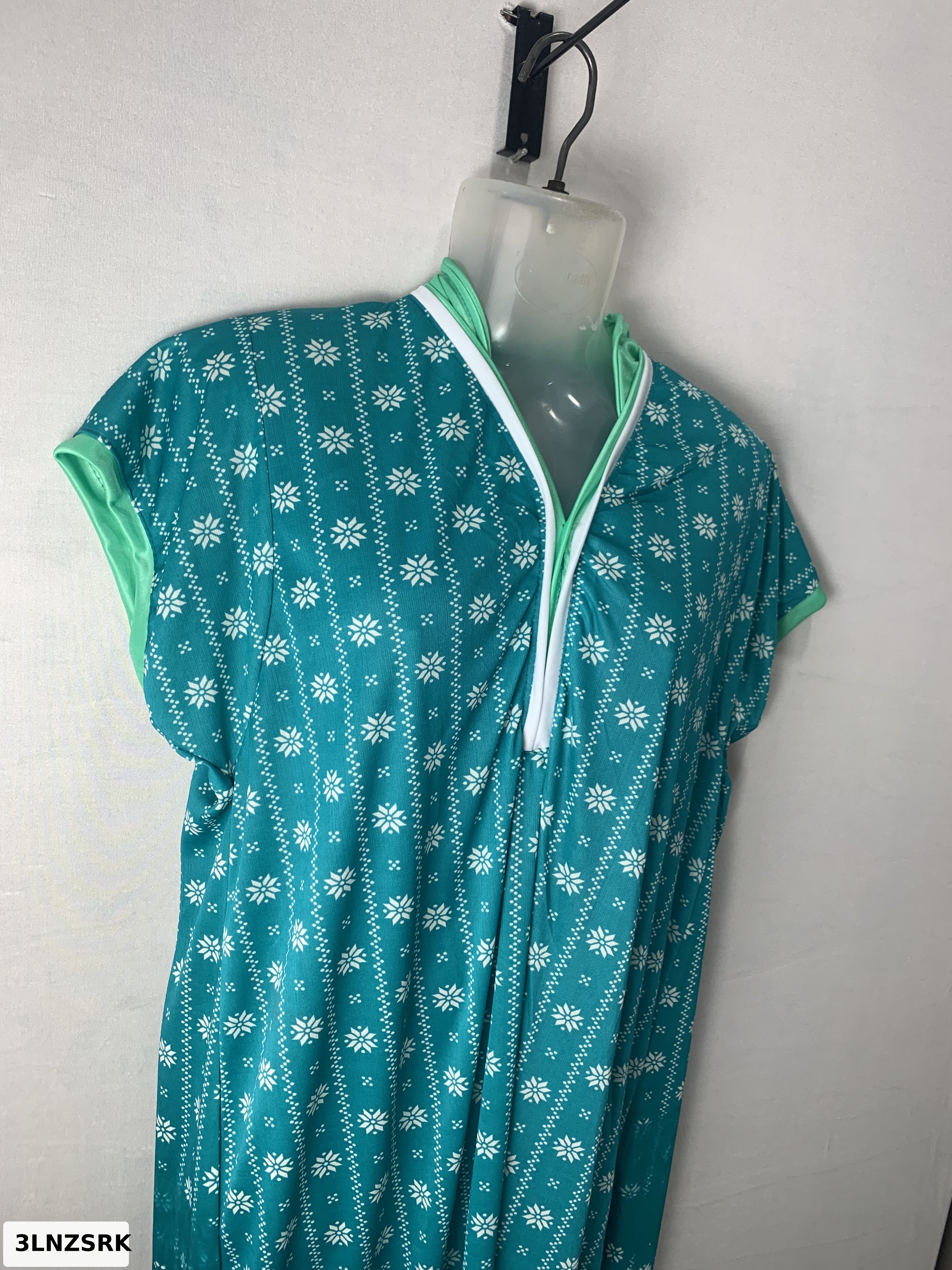 CLOTH SAREE COLLAR NECK NIGHTY