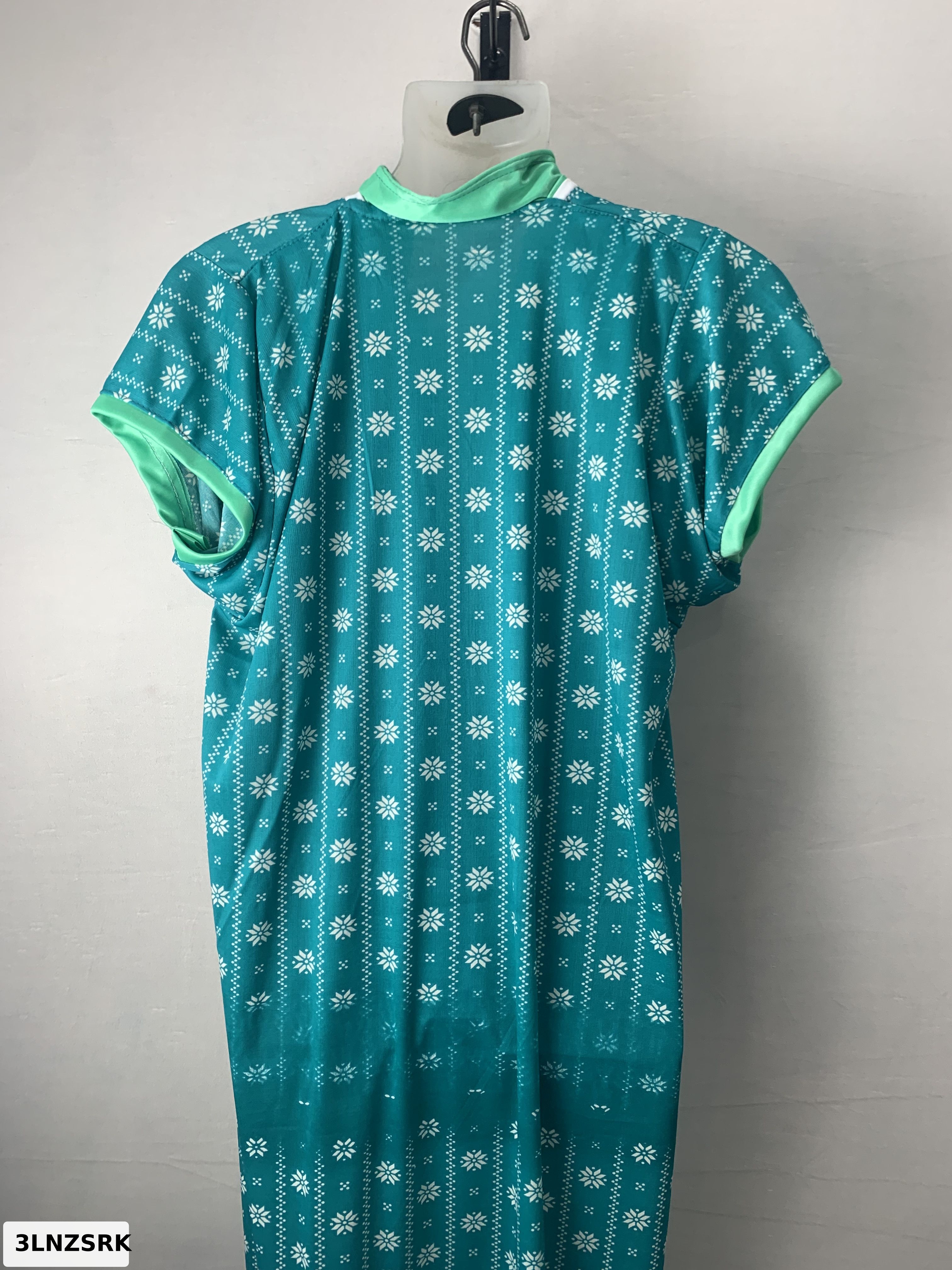 CLOTH SAREE COLLAR NECK NIGHTY